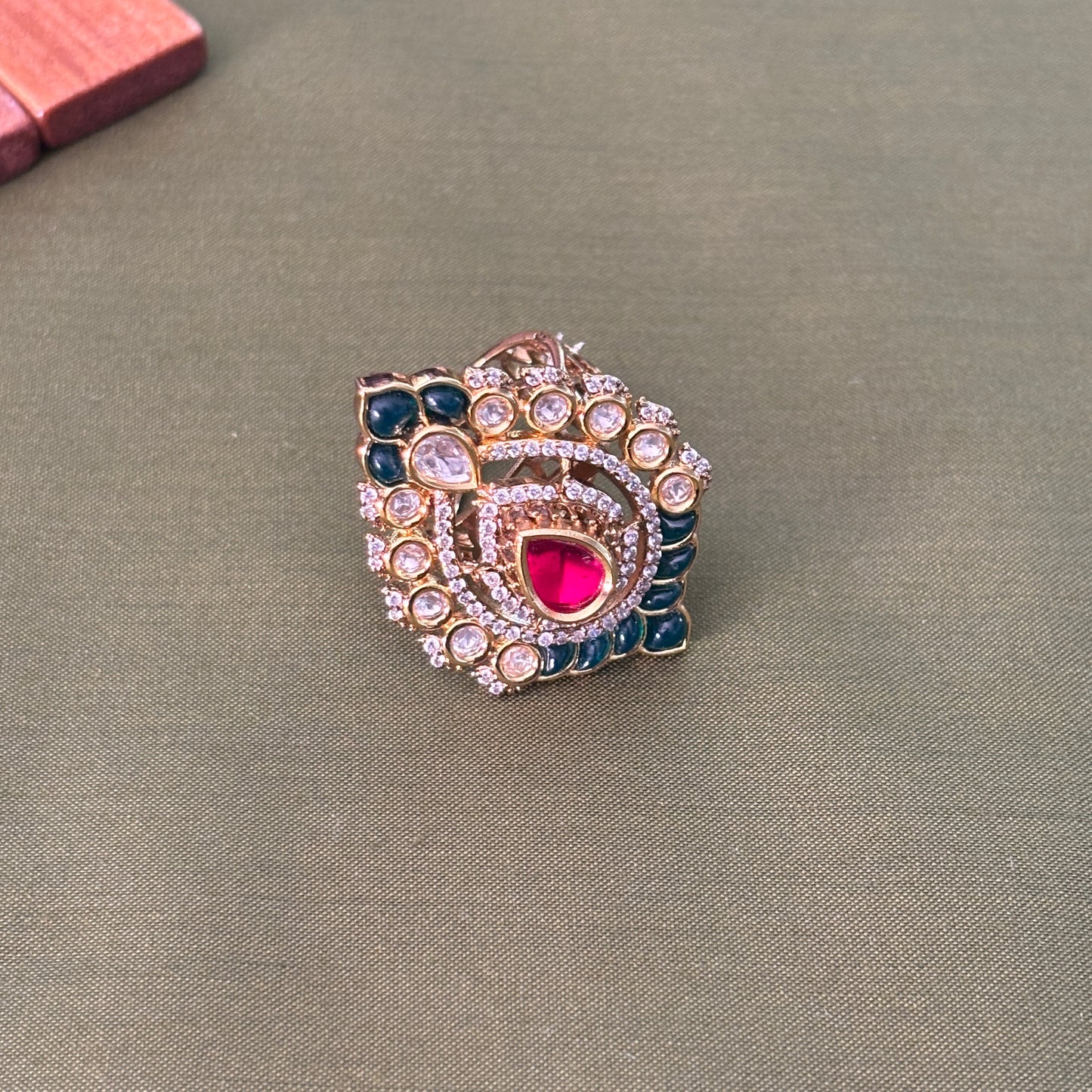 Diamond Crest Ring