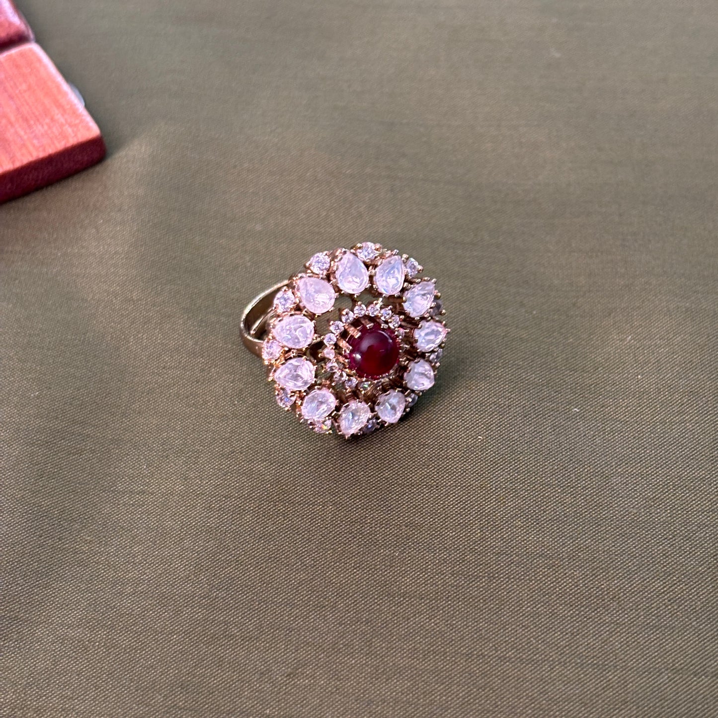 Elara Halo Ring