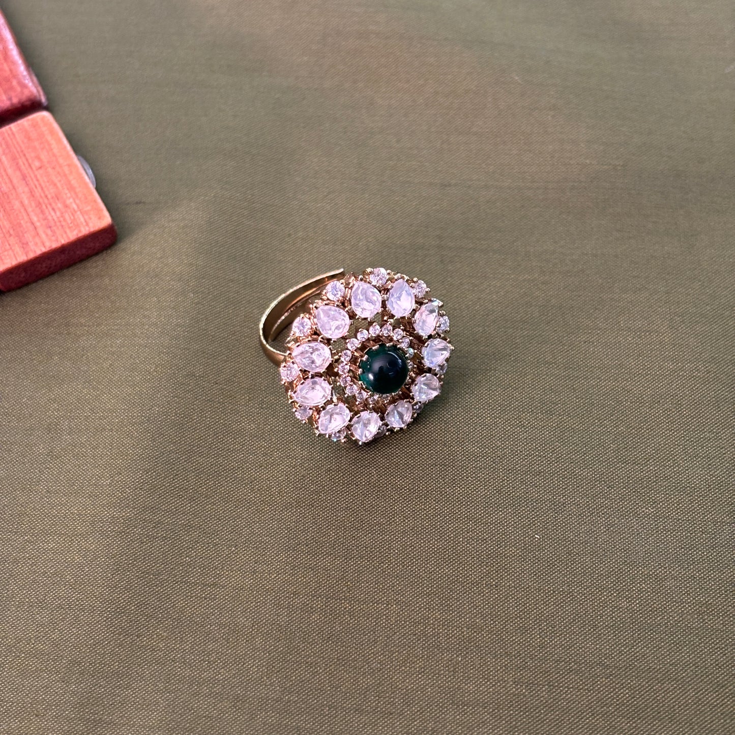 Elara Halo Ring