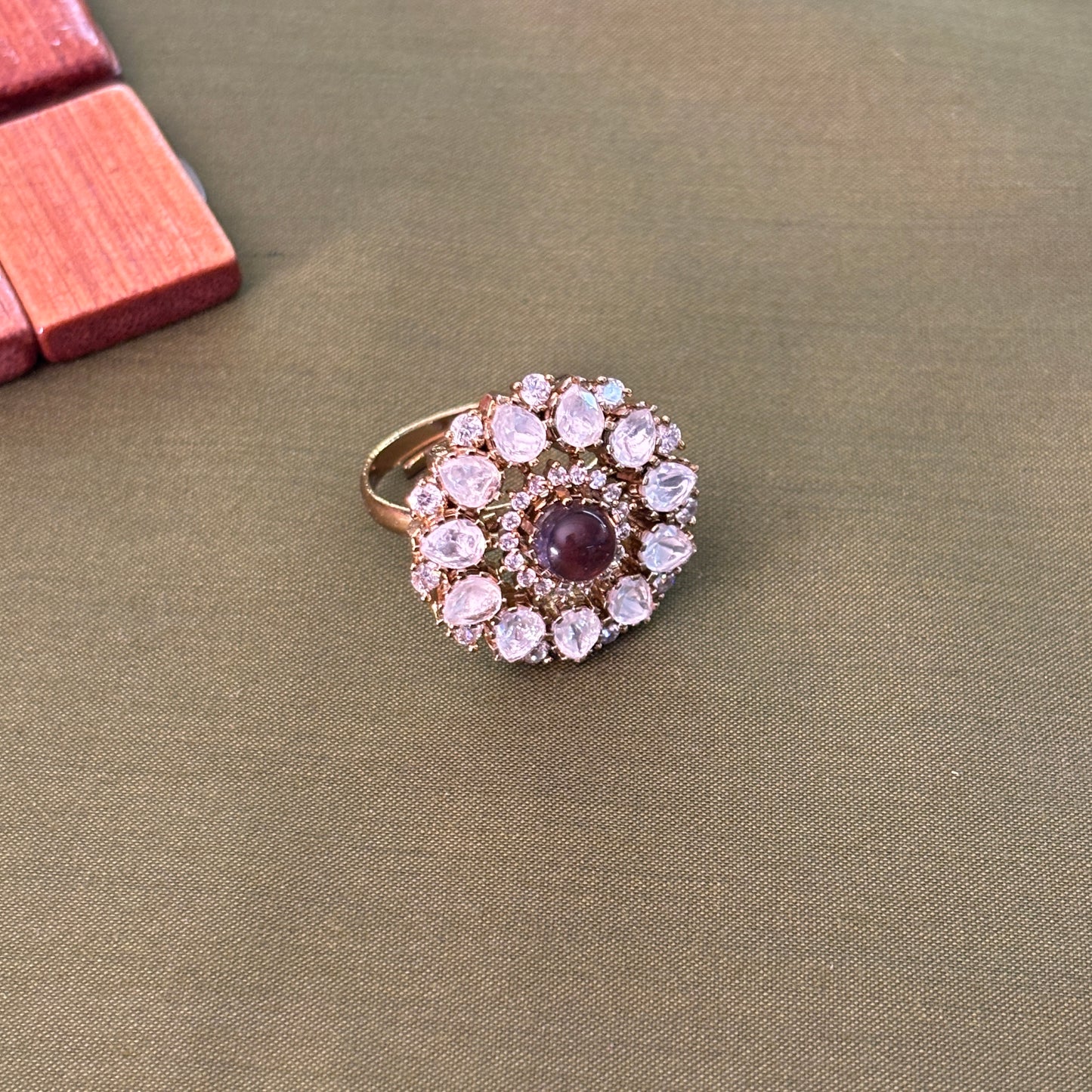 Elara Halo Ring