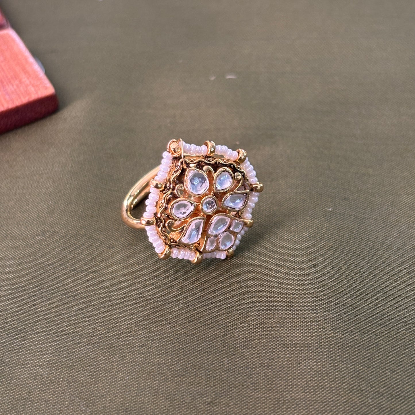 Isari Ring