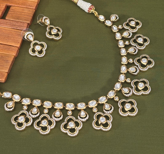 Suhani Floral Charm Set