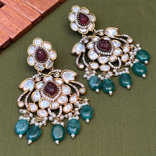 Wink Studs